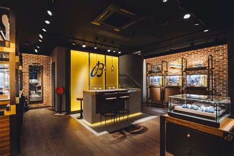 breitling boutique den haag|breitling outlet.